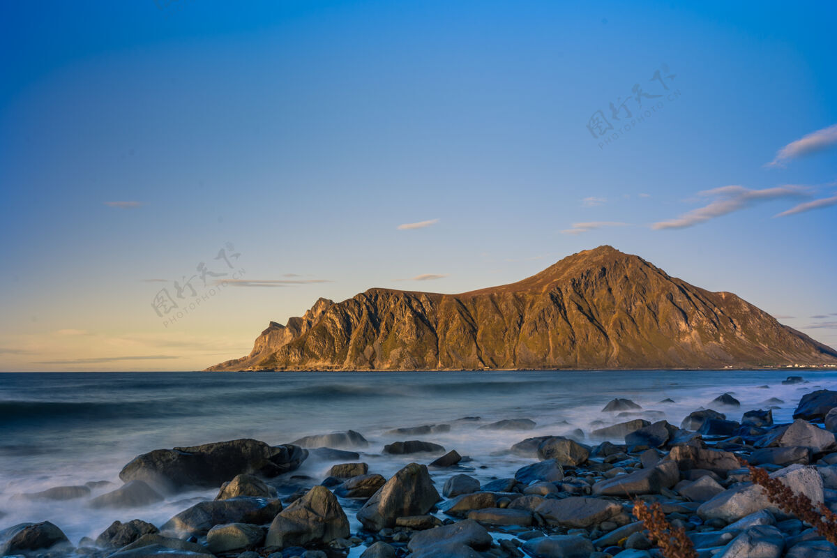 挪威挪威洛弗顿斯卡桑登海滩景观旅游山脉海洋