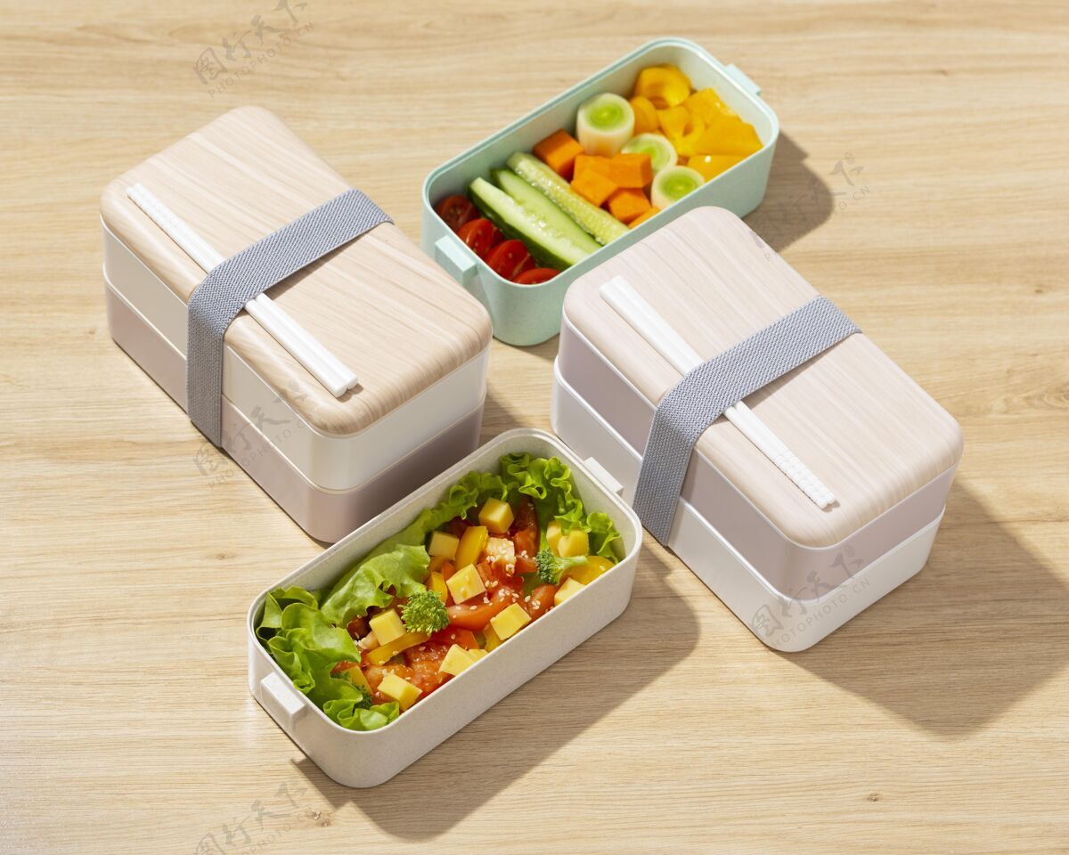 膳食日本便当盒的布置食品小吃容器