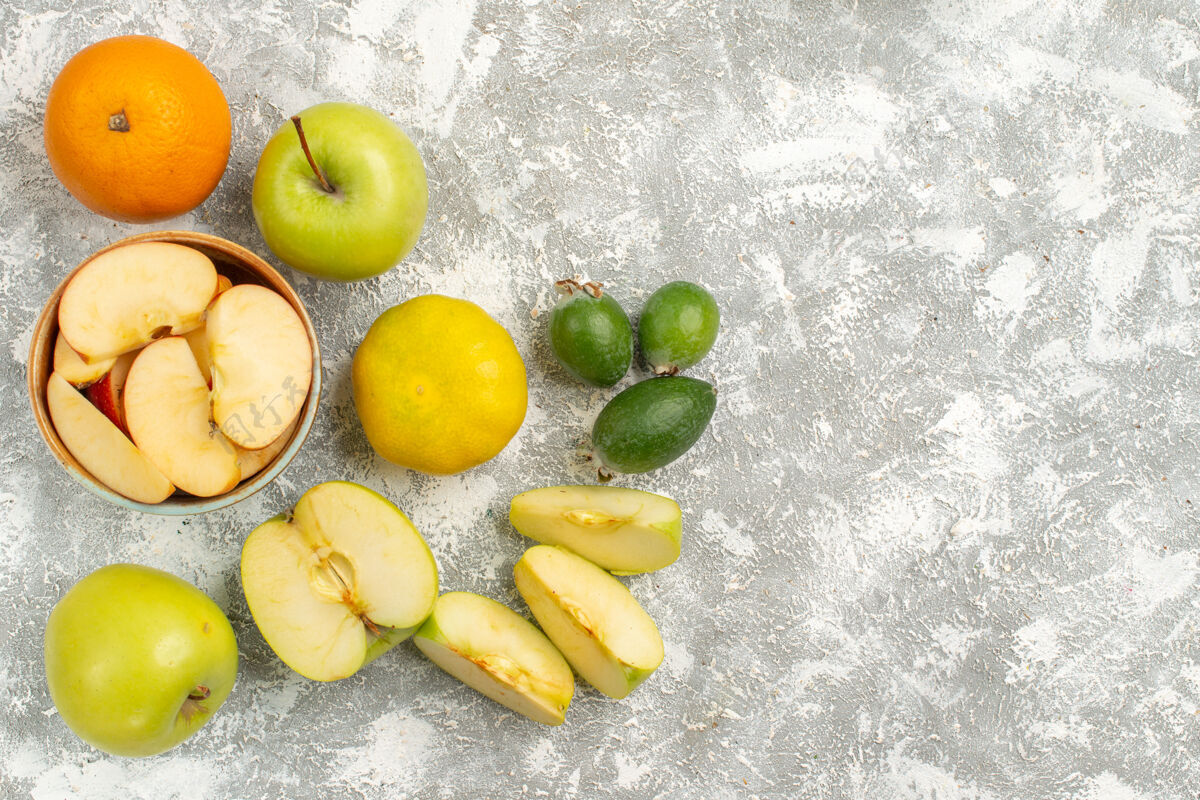 苹果顶视图新鲜水果组成苹果 飞珠等水果 白底新鲜醇厚 水果成熟色泽 维生素健康顶部生的水果