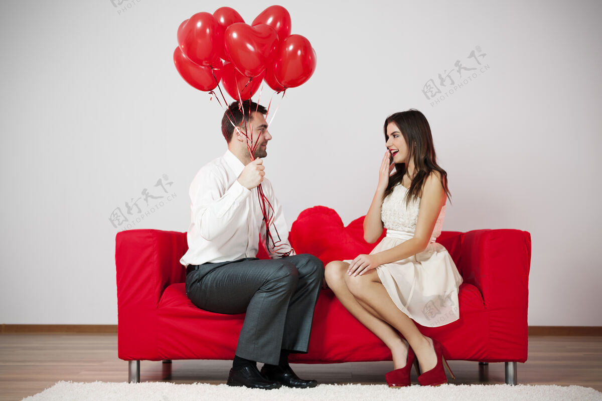 可爱那些是给你的气球口红吻地毯优雅